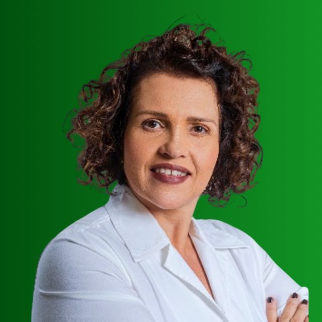 Andréa Cristina Oliveira
